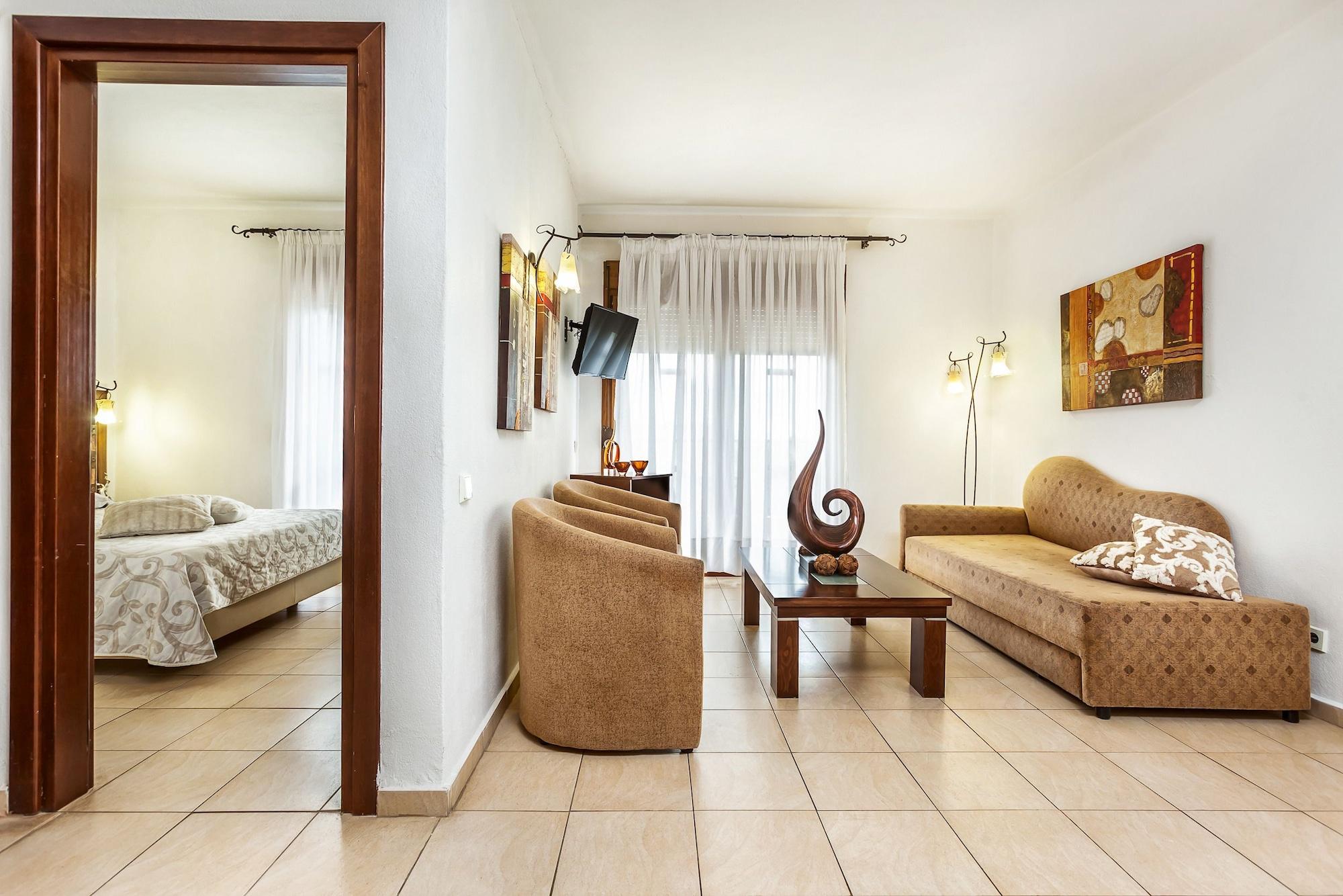 Nereides Hotel ฮานิโอติ ภายนอก รูปภาพ