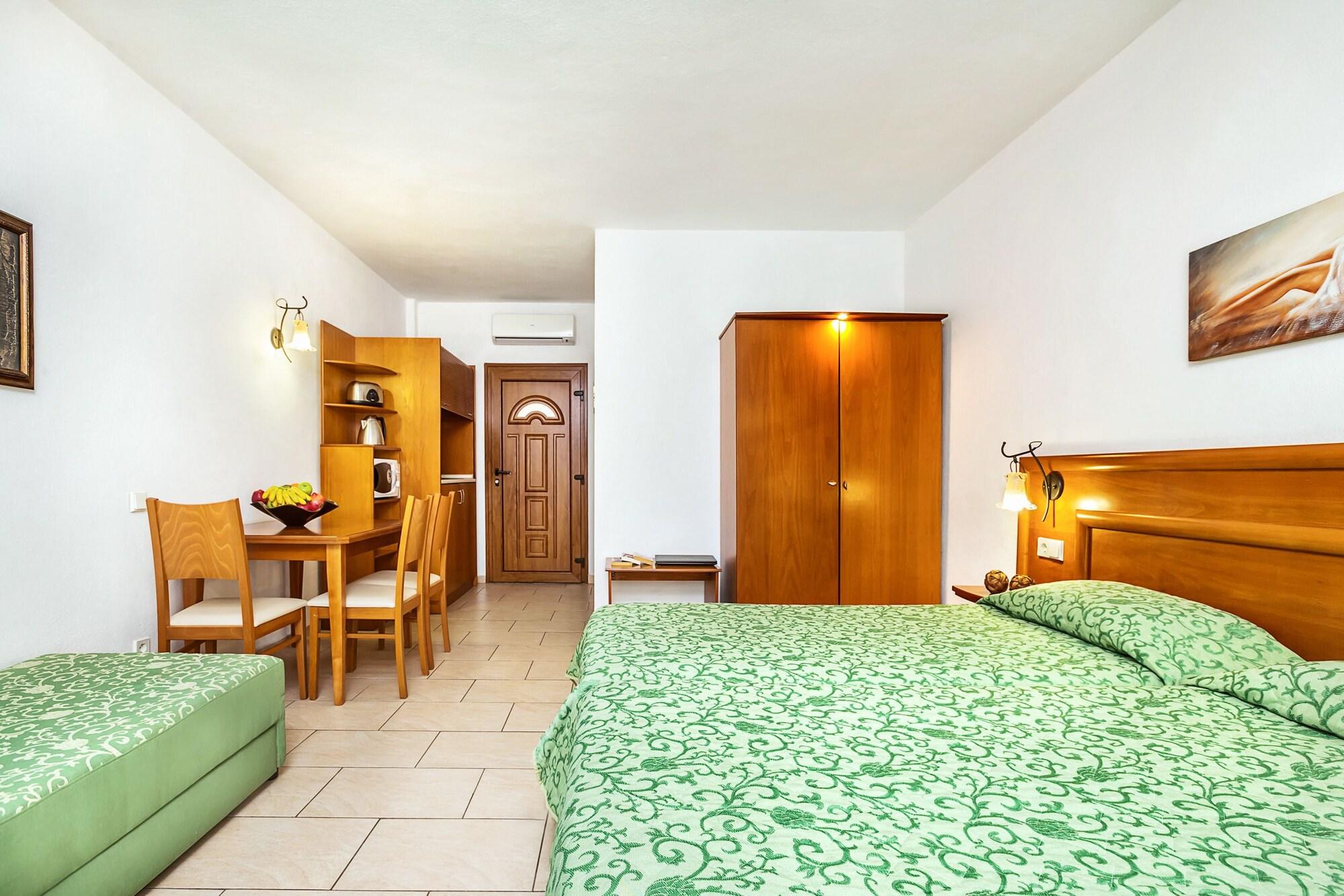 Nereides Hotel ฮานิโอติ ภายนอก รูปภาพ