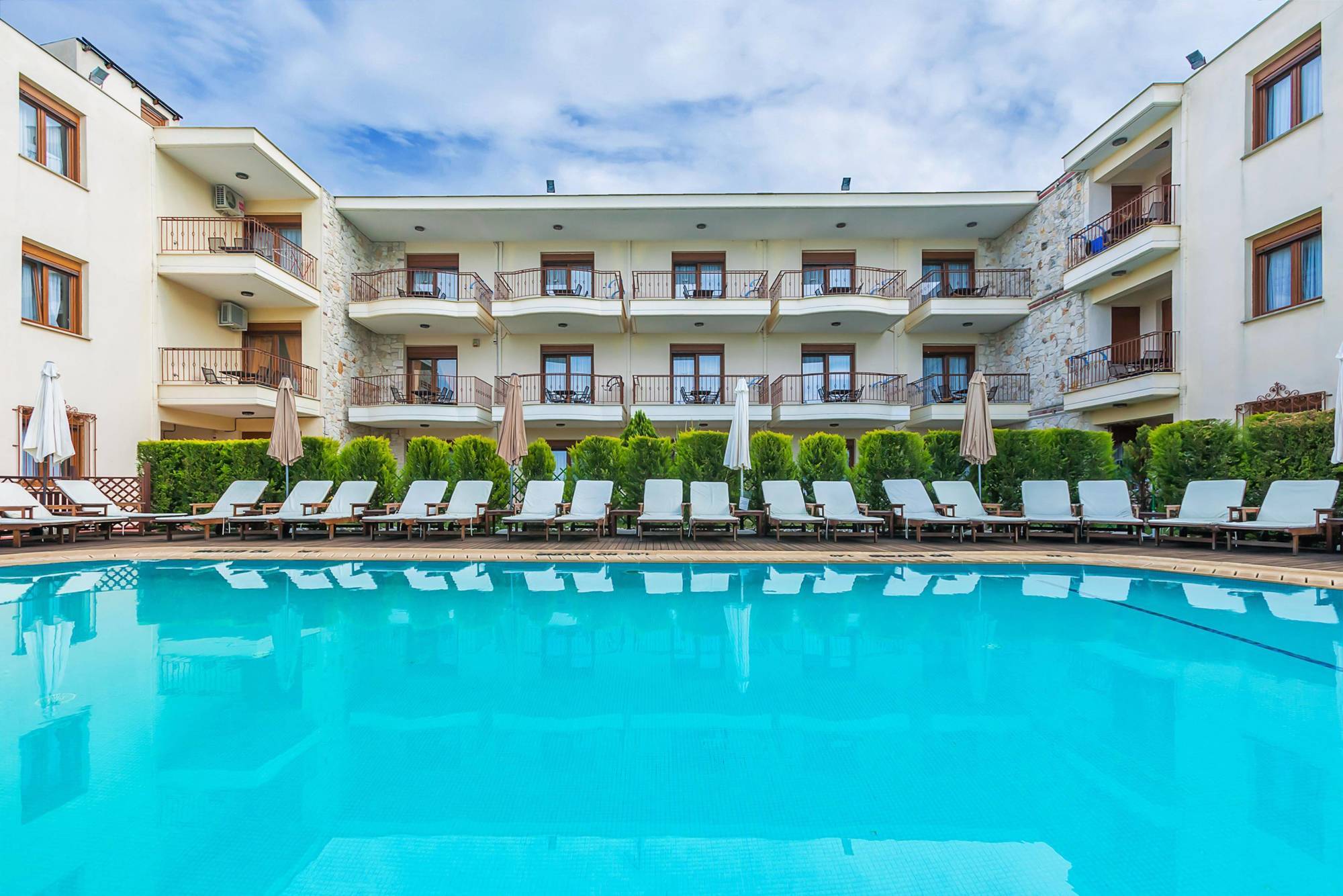 Nereides Hotel ฮานิโอติ ภายนอก รูปภาพ